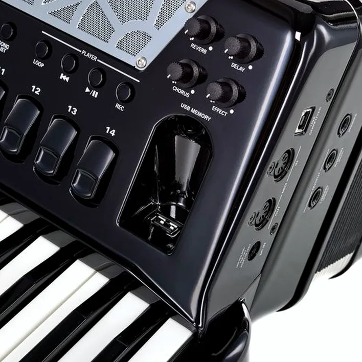 Faut-il acheter l’accordéon Roland FR-8 X BK ?