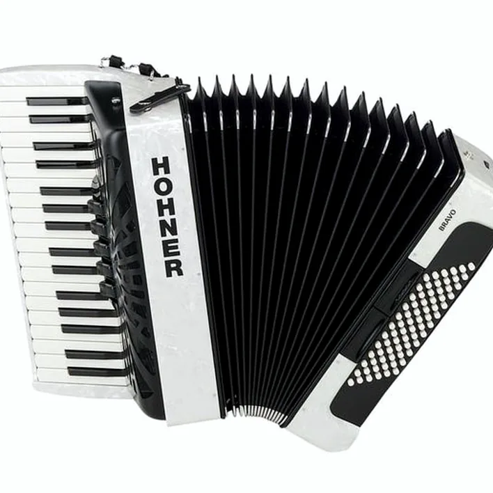 Hohner Bravo III 72 White silent key : Ergonomie, finitions et avis technique