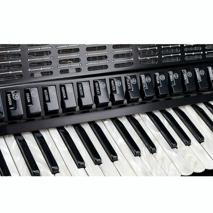 Thomann Concert V/V 120 A- Mano : Test de sonorité et avis complet